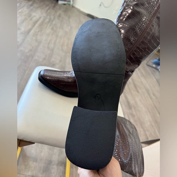 OLIVIA MILLER Courtney faux crocodile knee-high riding boots ✨ - Picture 5 of 8